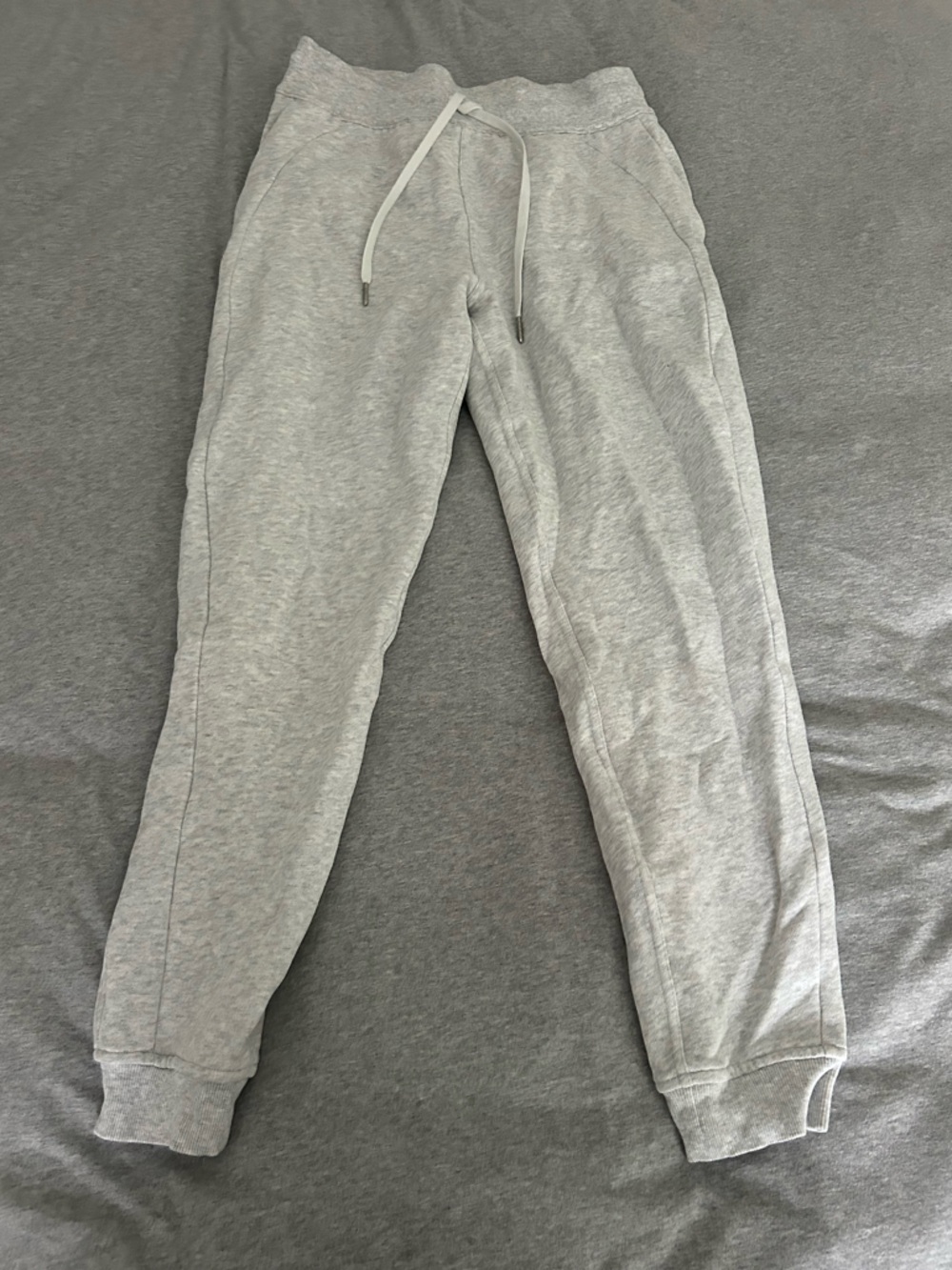 Lululemon scuba joggers size 8 heather gray